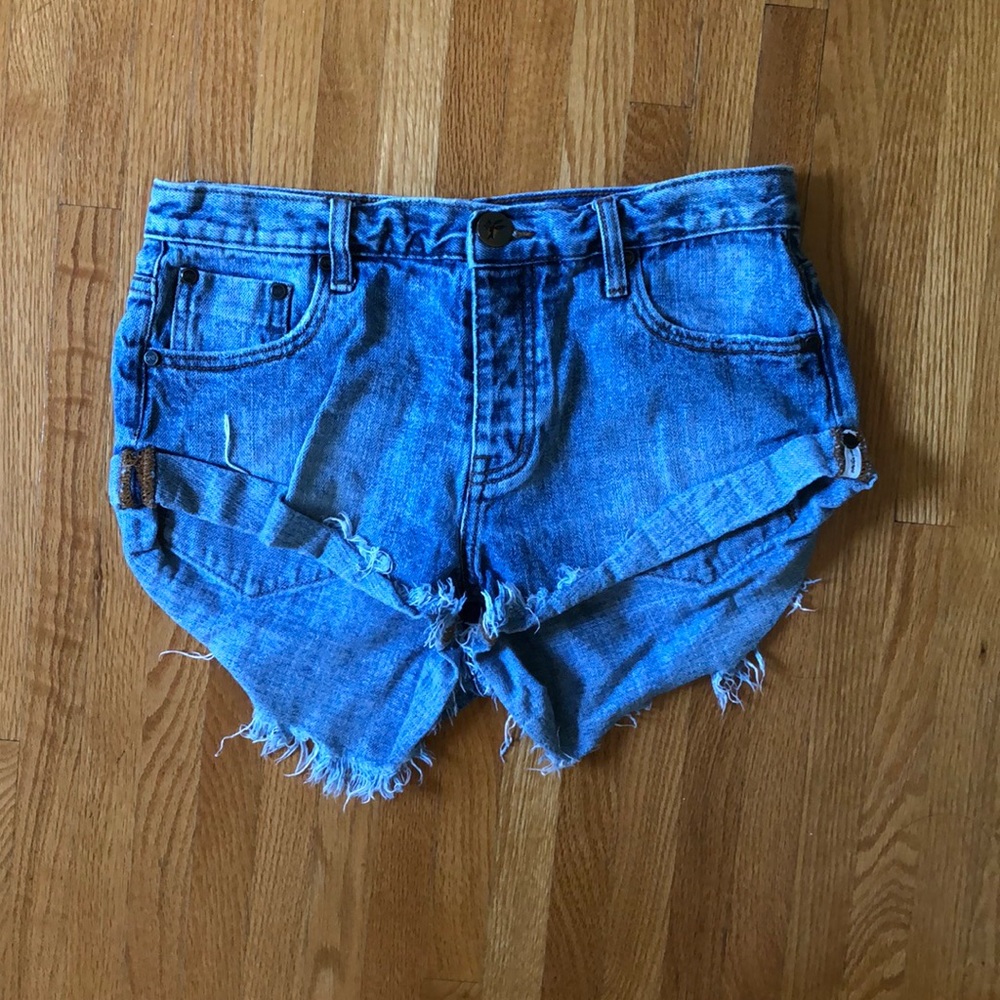 One Teaspoon Bandits shorts!!